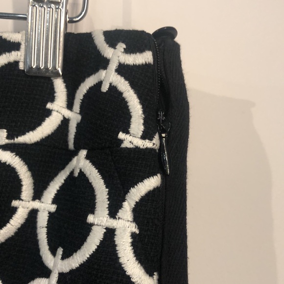 Escada Black and White Geometric-Jacquard Pencil Skirt - Picture 6 of 7